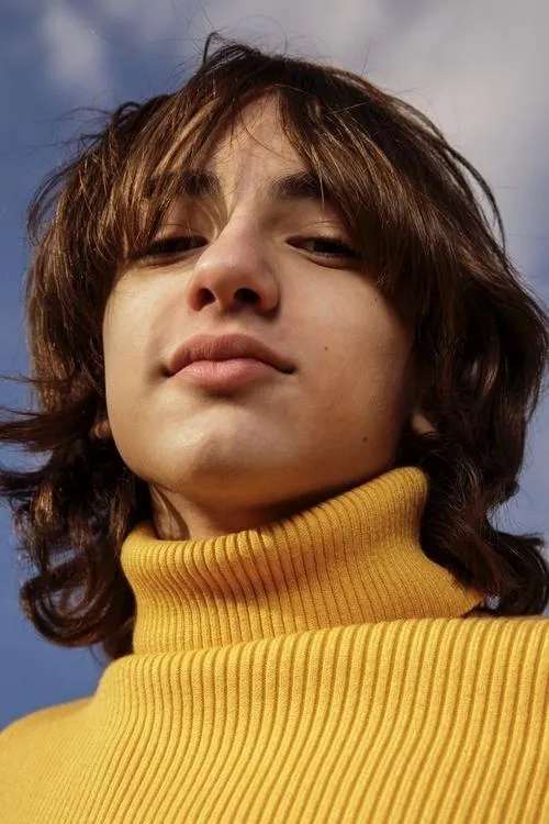 Profile photo of Azhy Robertson