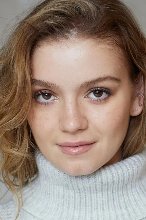 Photo of Bella DeLong