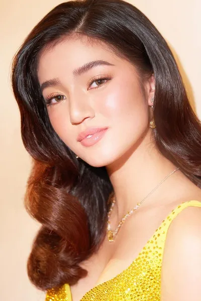 Profile photo of Belle Mariano