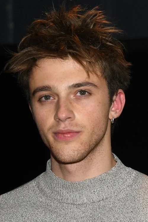 Photo of Benjamin Voisin