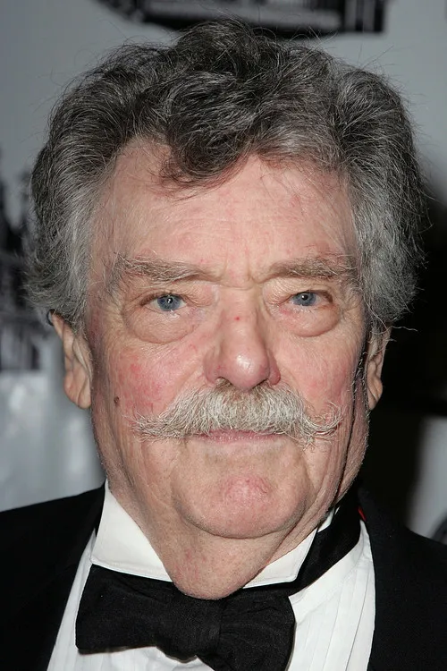 Profile photo of Bernard Fox