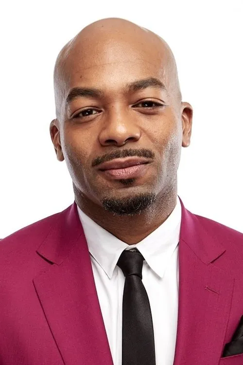 Photo of Brandon Victor Dixon