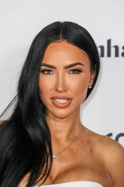 Profile photo of Bre Tiesi