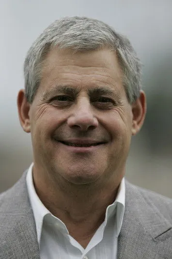 Profile photo of Cameron Mackintosh