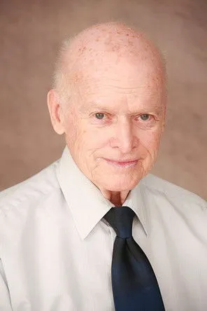 Profile photo of Carl Bradfield