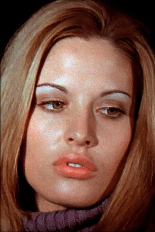 Profile photo of Carmen Yazalde