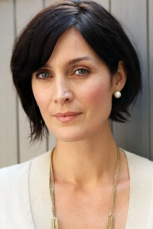 Photo of Carrie-Anne Moss