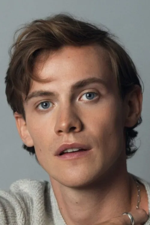 Profile photo of Cassian Bilton