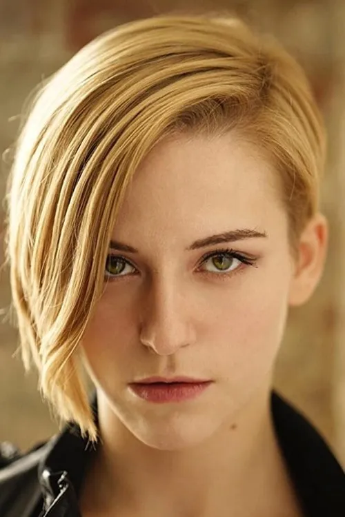 Profile photo of Celine du Tertre