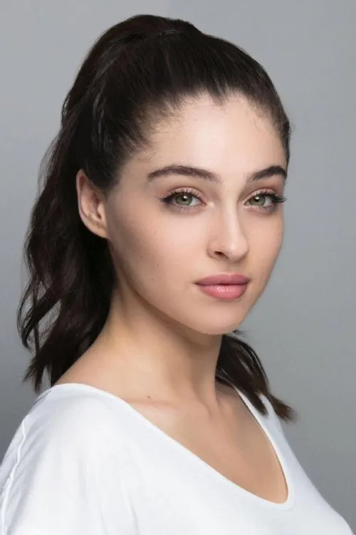 Profile photo of Cemre Baysel