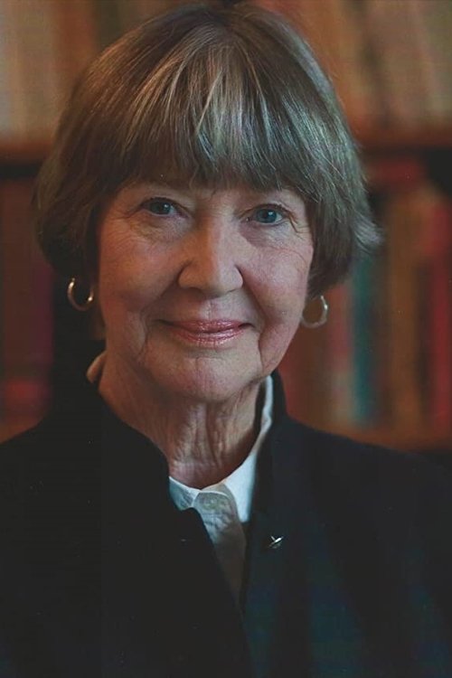Photo of Charlotte Stewart