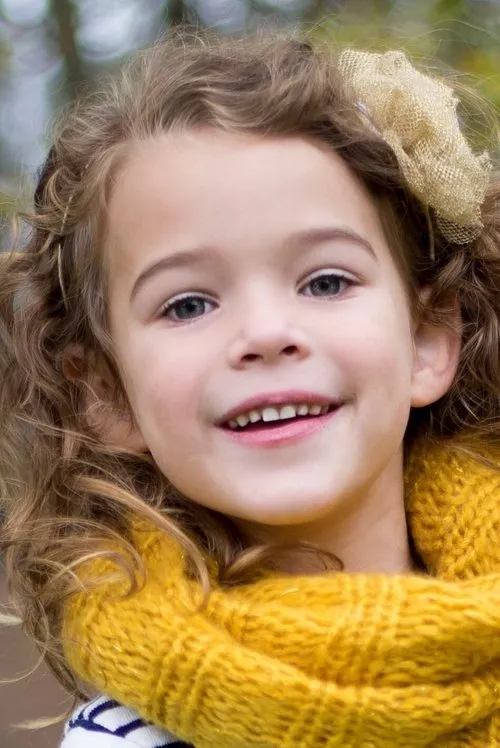 Photo of Chloe Lee