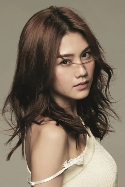 Photo of Chrissie Chau Sau-Na