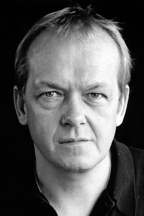 Profile photo of Christopher Fulford