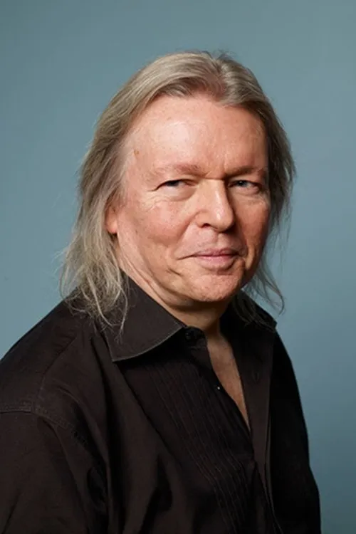 Profile photo of Christopher Hampton