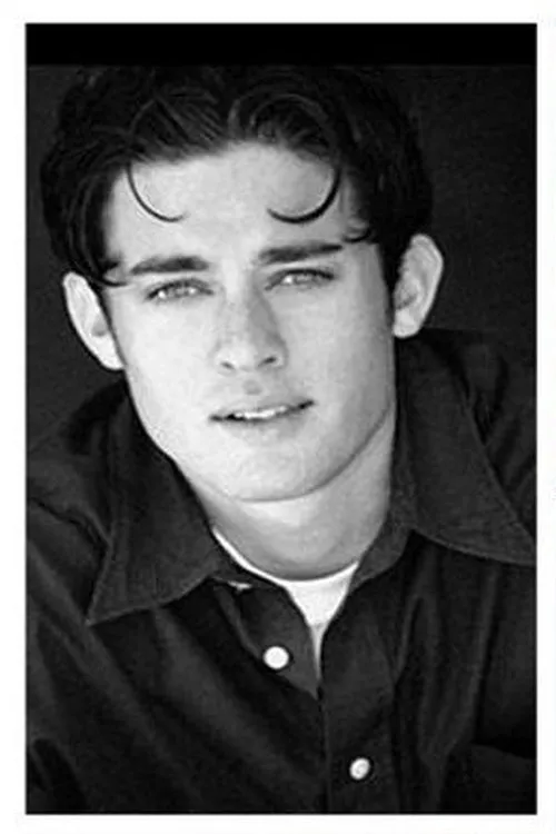 Profile photo of Christopher Pettiet