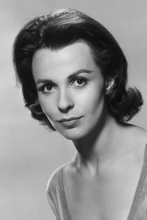 Profile photo of Claire Bloom