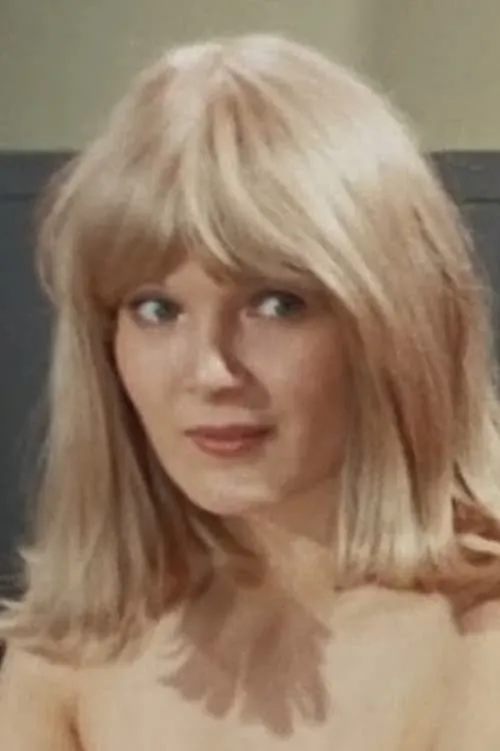 Profile photo of Claudia Fielers