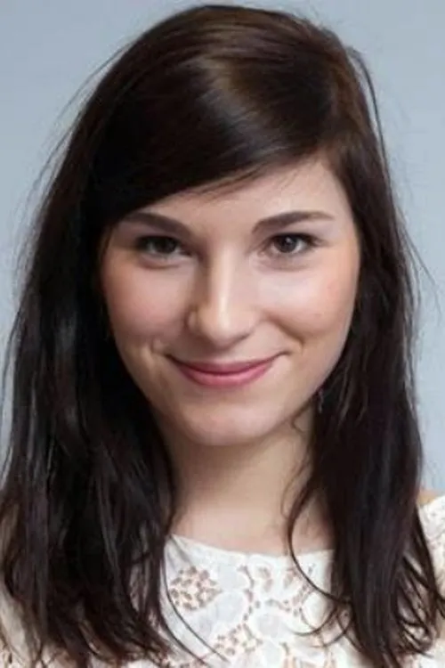 Profile photo of Cloé Garbay