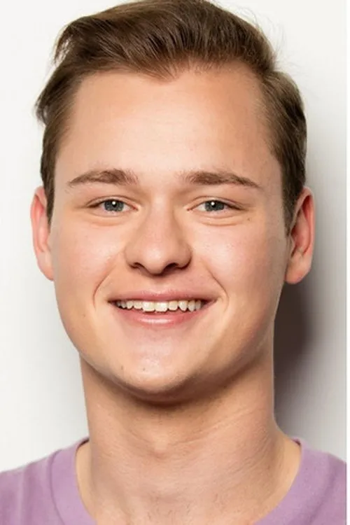 Photo of Cooper Tomlinson