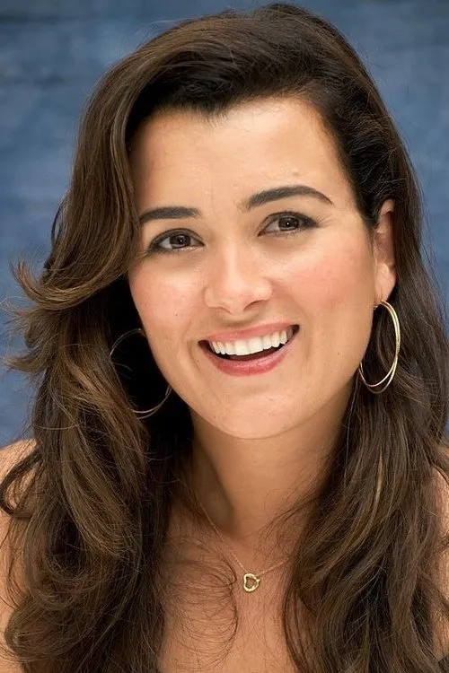 Profile photo of Cote De Pablo