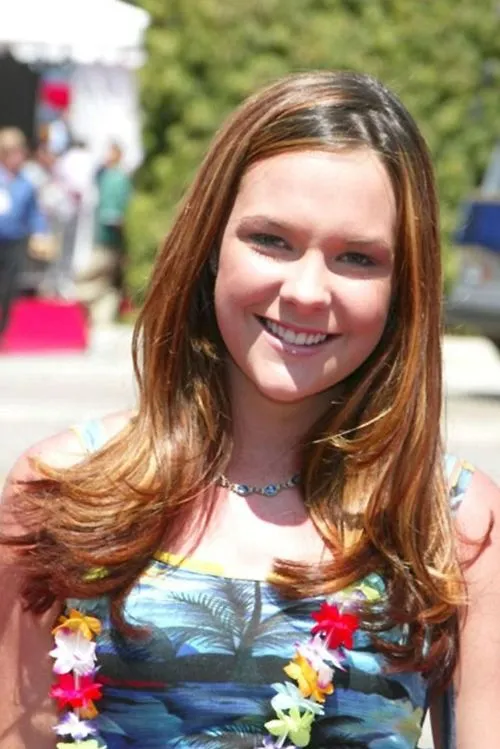 Profile photo of Courtnee Draper