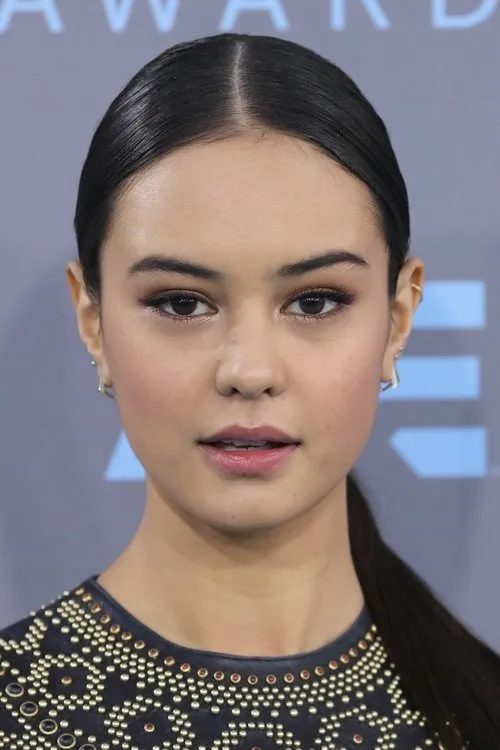 Profile photo of Courtney Eaton