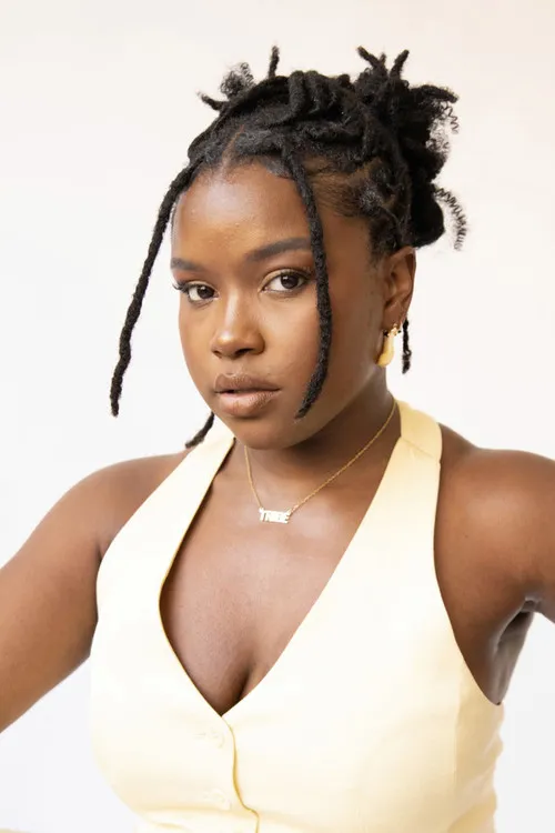 Profile photo of Courtney Taylor