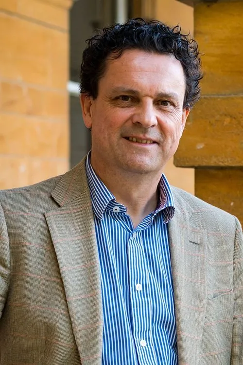 Profile photo of Damien Lewis