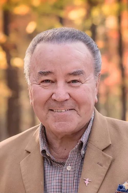 Profile photo of Daniel Truhitte