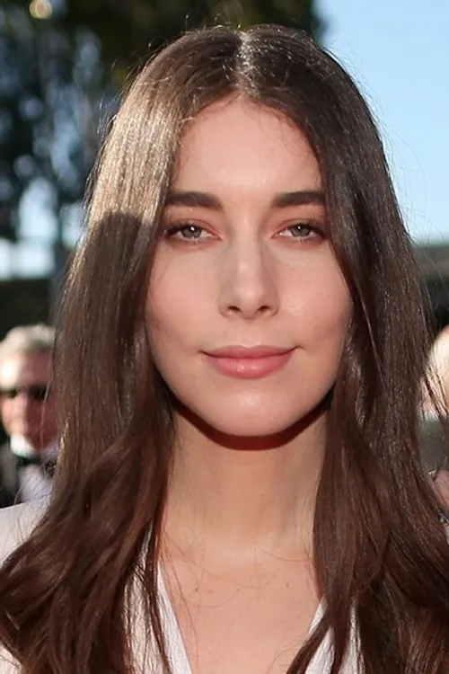 Profile photo of Danielle Haim