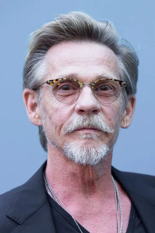 Photo of Dennis Christopher