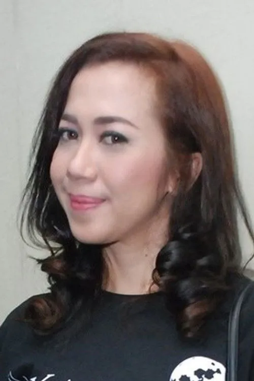 Photo of Dewi Amanda