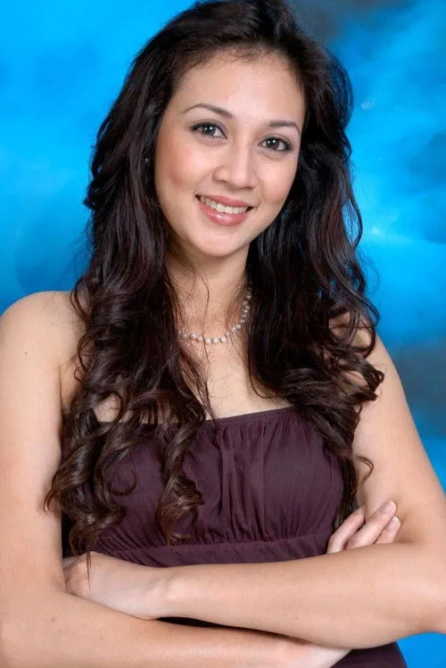 Photo of Dina Lorenza