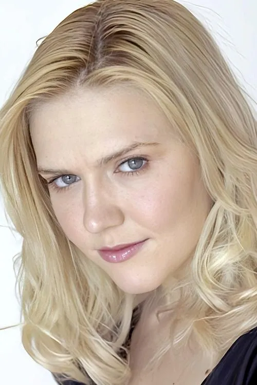 Photo of Dominique Swain