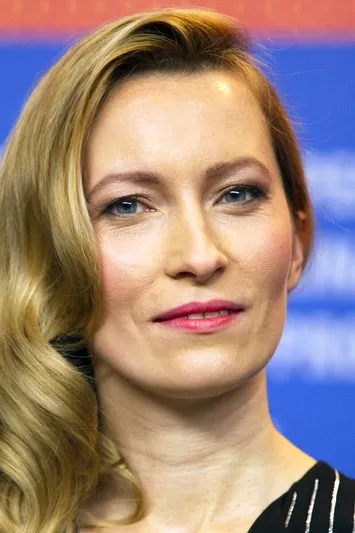 Photo of Dounia Sichov