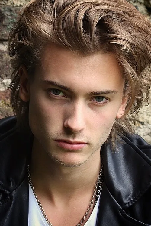 Photo of Elijah Rowen