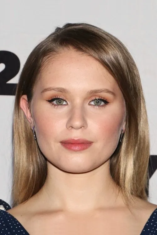 Photo of Eliza Scanlen