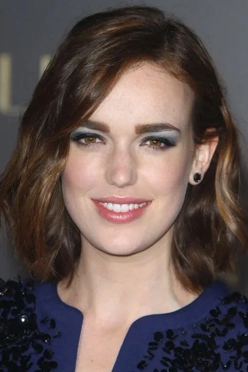 Photo of Elizabeth Henstridge