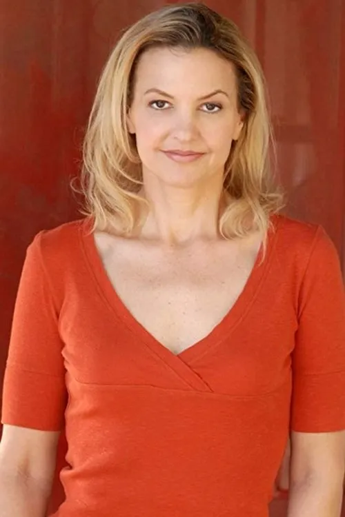 Photo of Elle Alexander