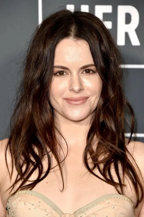 Photo of Emily Hampshire