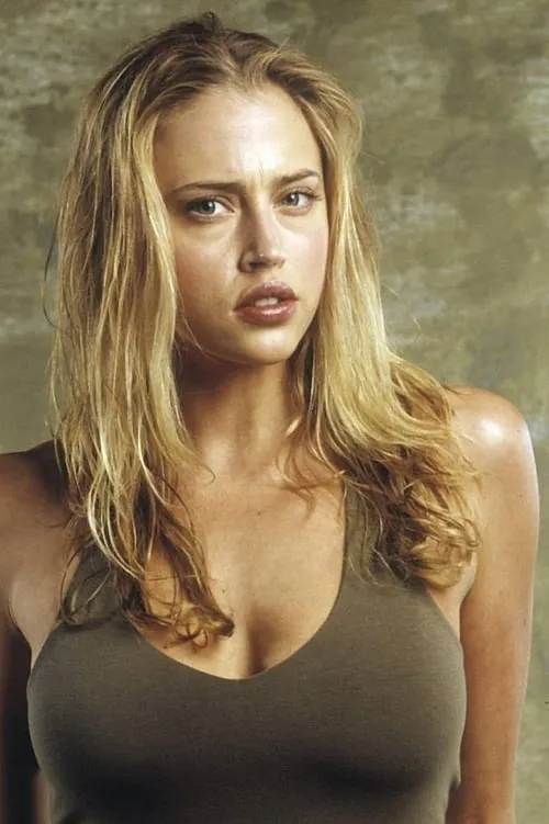 Photo of Estella Warren