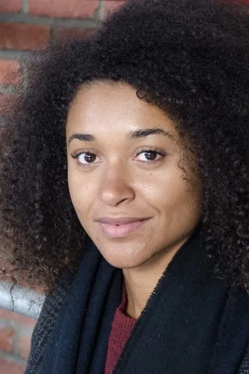 Photo of Esthèle Dumand