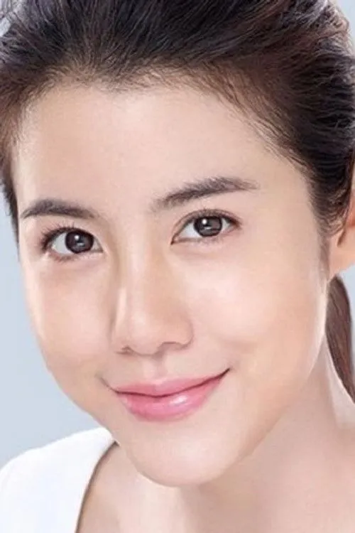 Photo of Esther Supreeleela