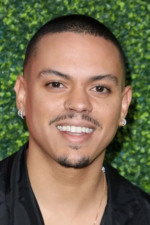Photo of Evan Ross