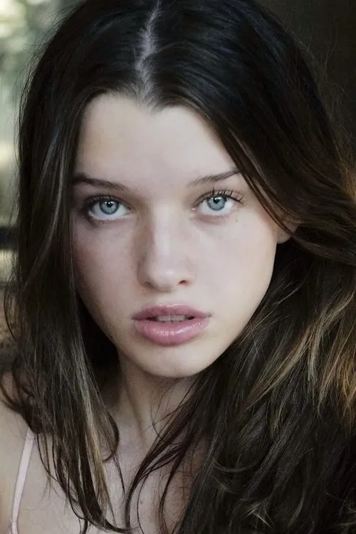 Photo of Ever Anderson