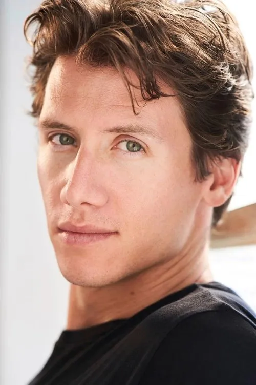 Photo of Garrett Edell