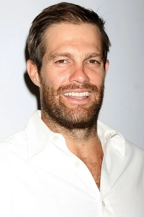 Photo of Geoff Stults