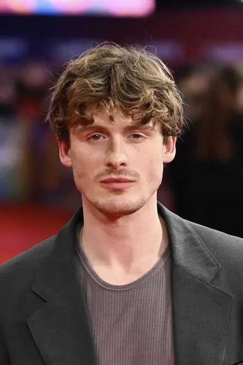 Photo of Giles Surridge