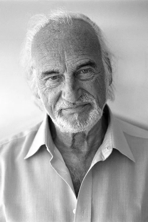 Photo of Héctor Alterio